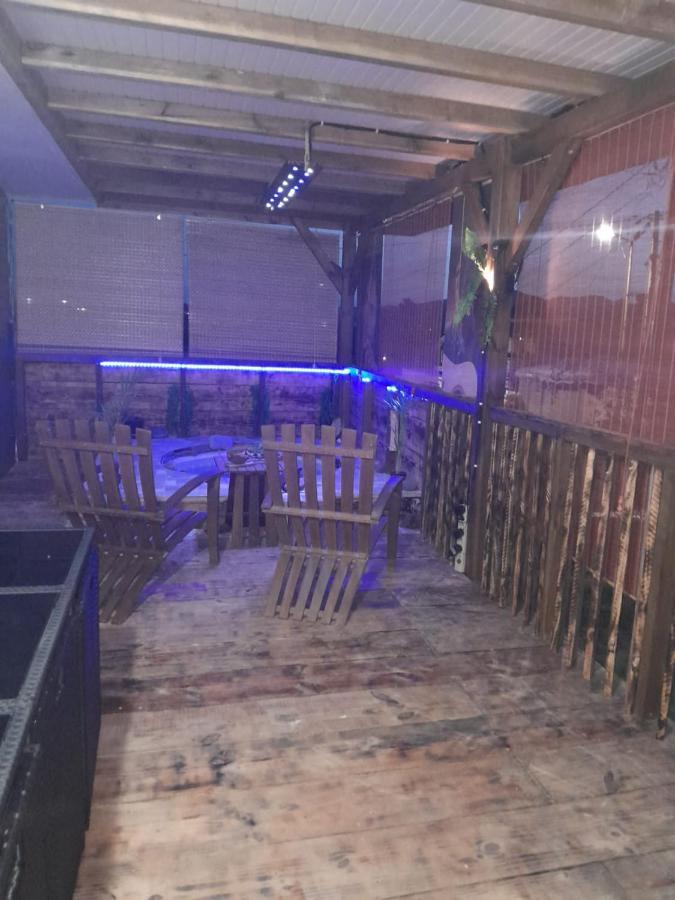 Kami Lodge F3 Jacuzzi Riviere-Salee Dış mekan fotoğraf